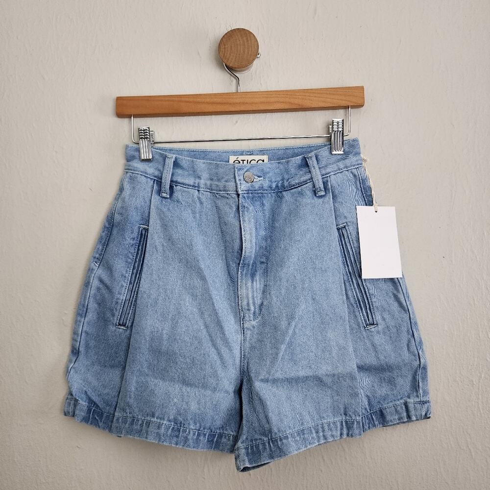 Etica Anthropologie Max Pleated High Rise Denim Shorts Light Blue NWT 26